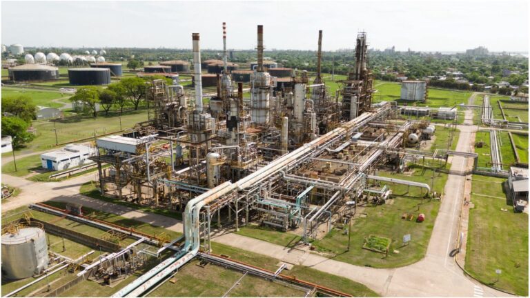 En una planta Petrolera: se redujo el 42% el costo de un repuesto crítico. 